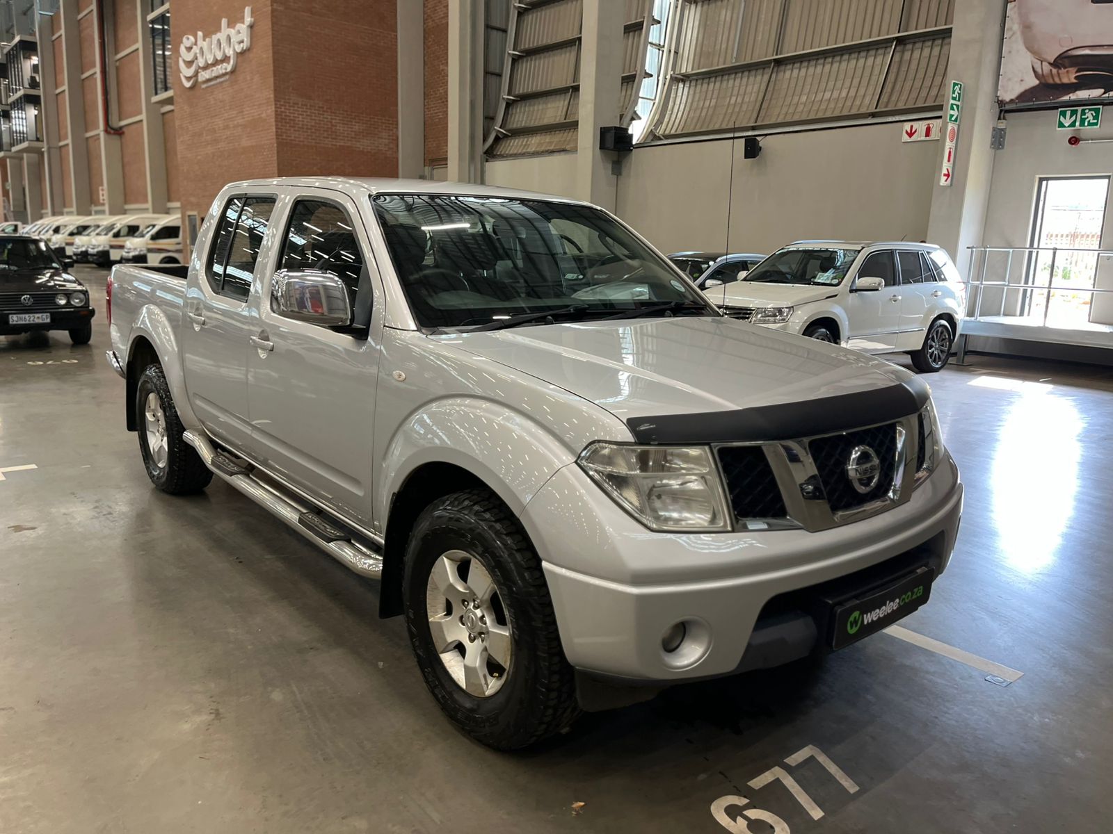 NỘI THẤT XE NISSAN NAVARA EL RỘNG RÃI TIỆN NGHI HIỆN ĐẠI