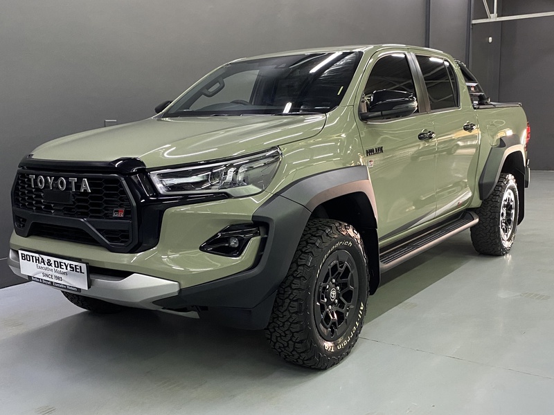 2025 Toyota Hilux 2 8 GD 6 GR S Double Cab Auto 4x4 2025-toyota-hilux-2-8-gd-6-gr-s-double-cab-auto-4x4