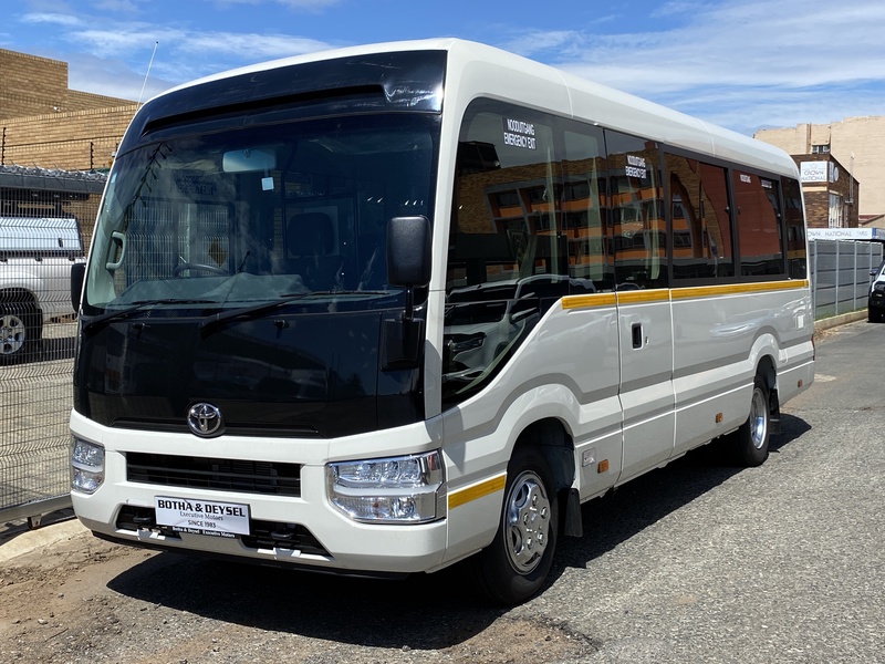 2025 Toyota Coaster 2.8D GL Auto 23 Seater Q2FyTGlzdGluZzozOTAxMDQ ...