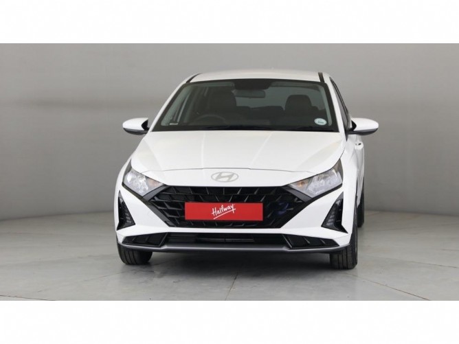 2025 Hyundai i20 1.2 Premium Q2FyTGlzdGluZzo0ODYxNTM R299990 | Avo