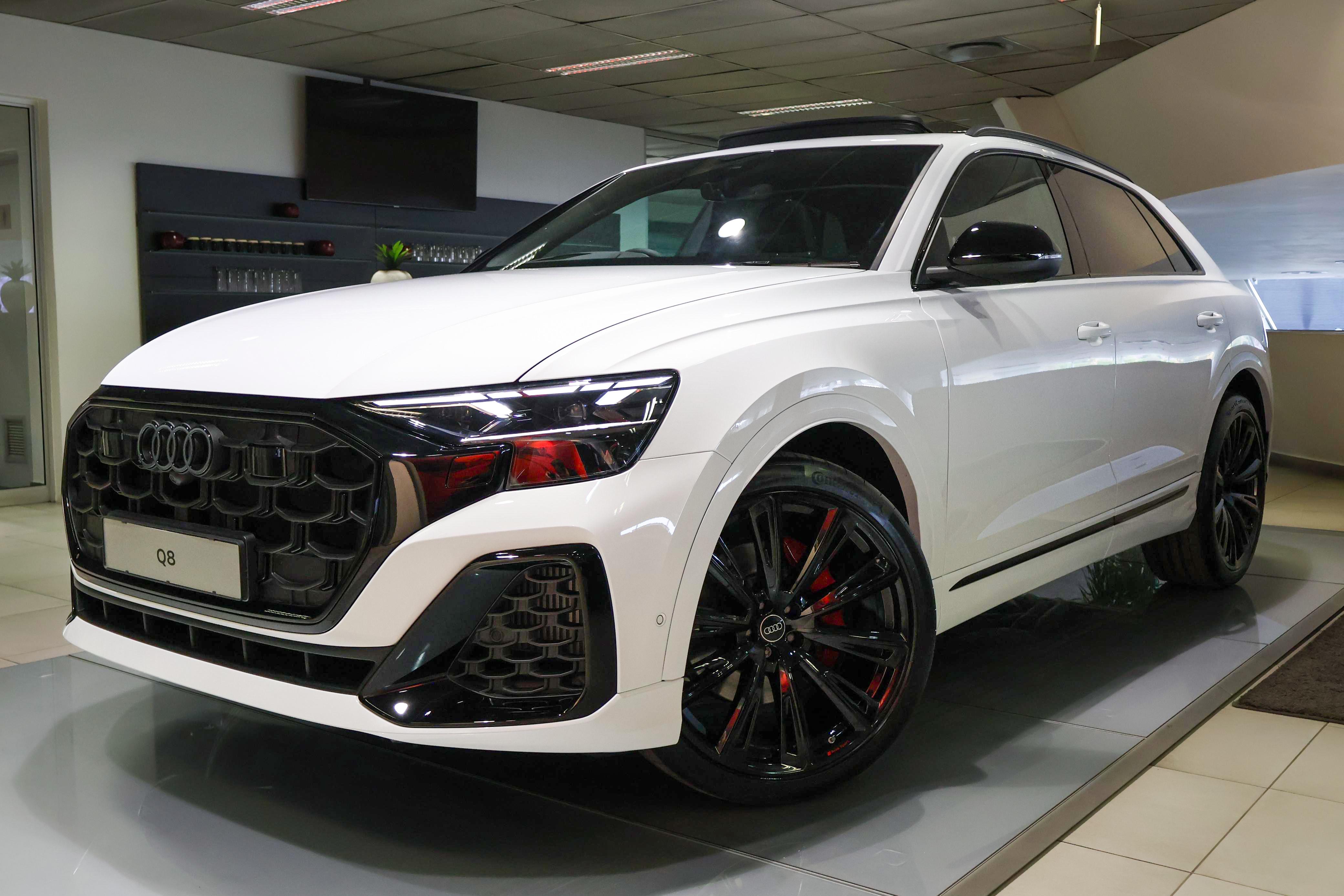 2025 Audi Q8 55TFSi Quattro Tiptronic Black Edition 2025-audi-q8-55tfsi-quattro-tiptronic-black-edition