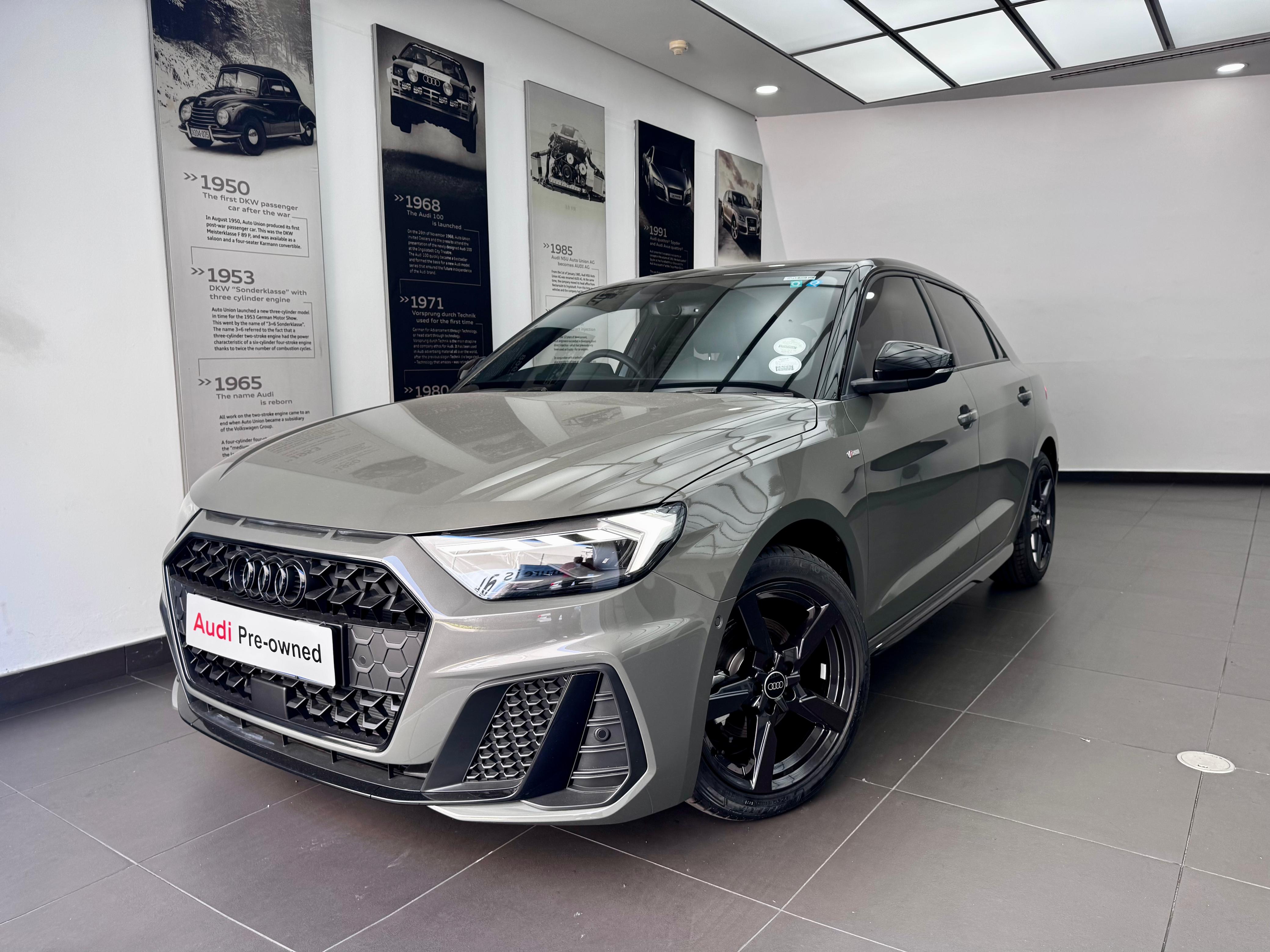 2025 Audi A1 Sportback 1.0 T FSi Black Edition S-tronic 30 TFSI ...