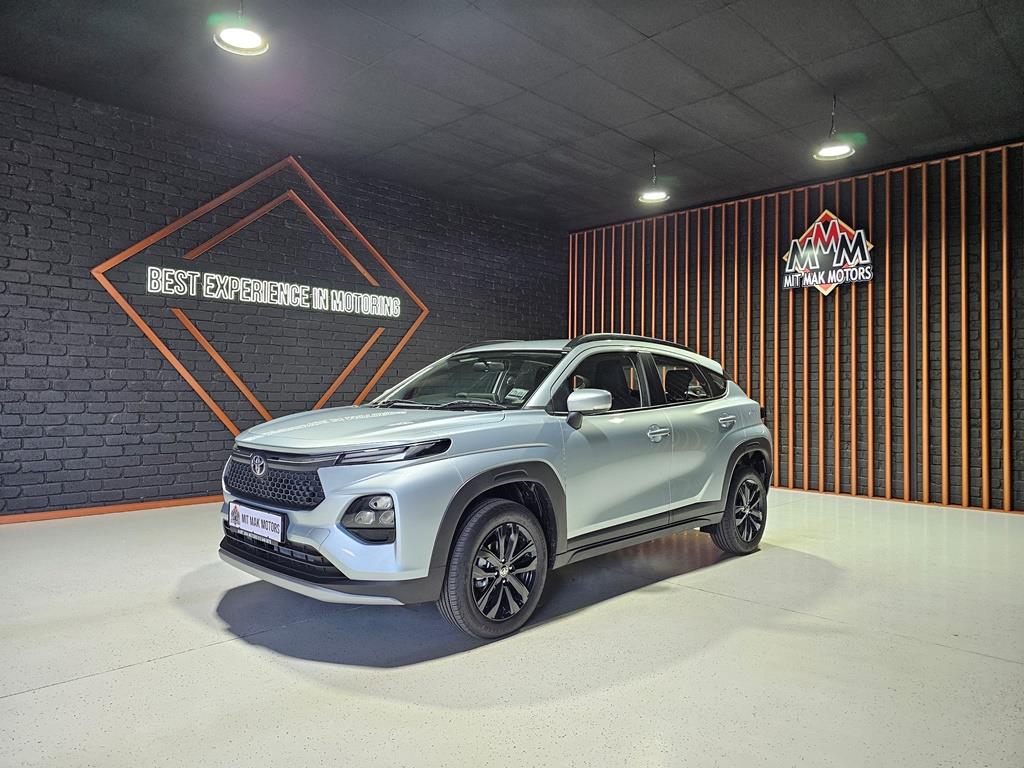 2024 Toyota Starlet Cross 1.5Xs Auto Q2FyTGlzdGluZzozMzIzMTc