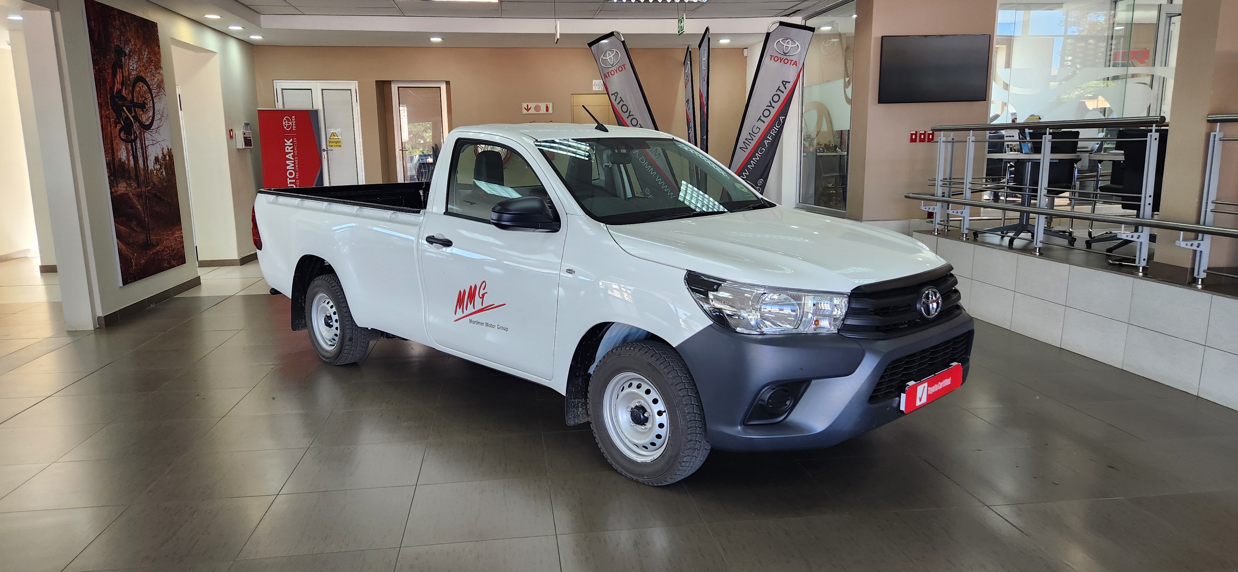2025 Toyota Hilux 2.4 GD Aircon Single Cab II Q2FyTGlzdGluZzozOTg1NzI ...