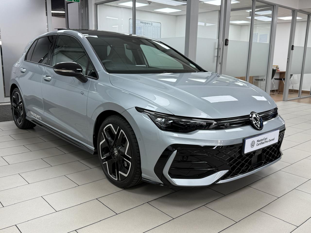 Golf 8 R Line Review 2025 Volkswagen VW Golf 8 1.4 TSi R-Line Plus Q2FyTGlzdGluZzo0NjU2OTA ...