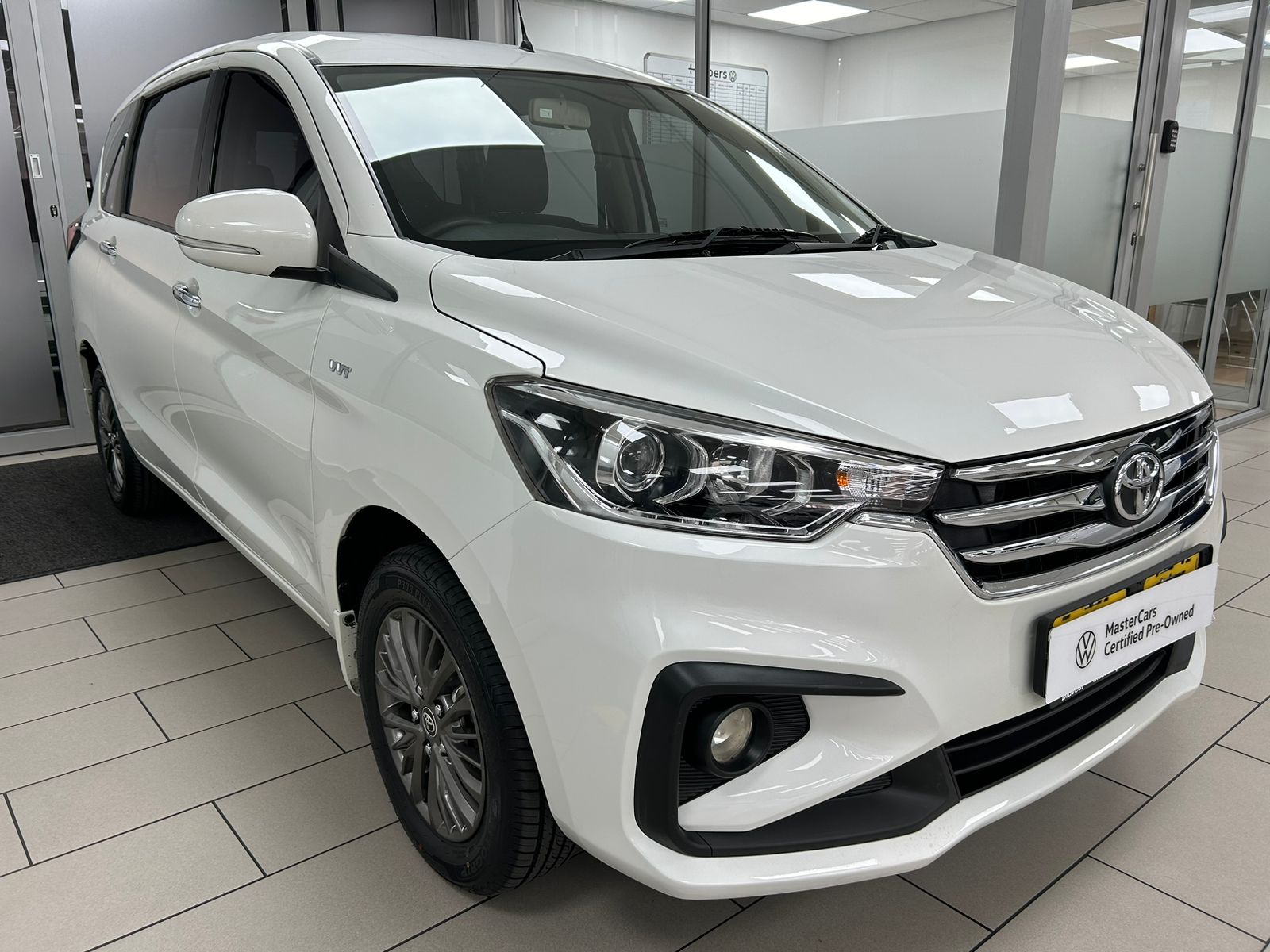 2023 Toyota Rumion 1.5 TX Q2FyTGlzdGluZzozNzYzNDE R339400 | Avo Auto