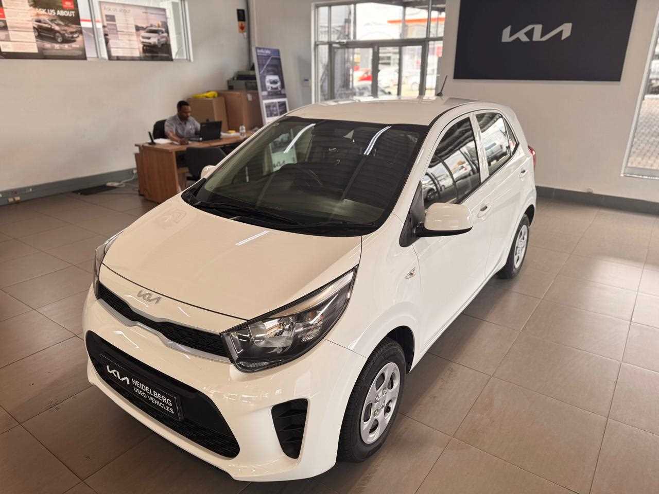 2021 Kia Picanto 1.0 Runner Panel Van Q2FyTGlzdGluZzo0MDgxOTQ R159500 ...