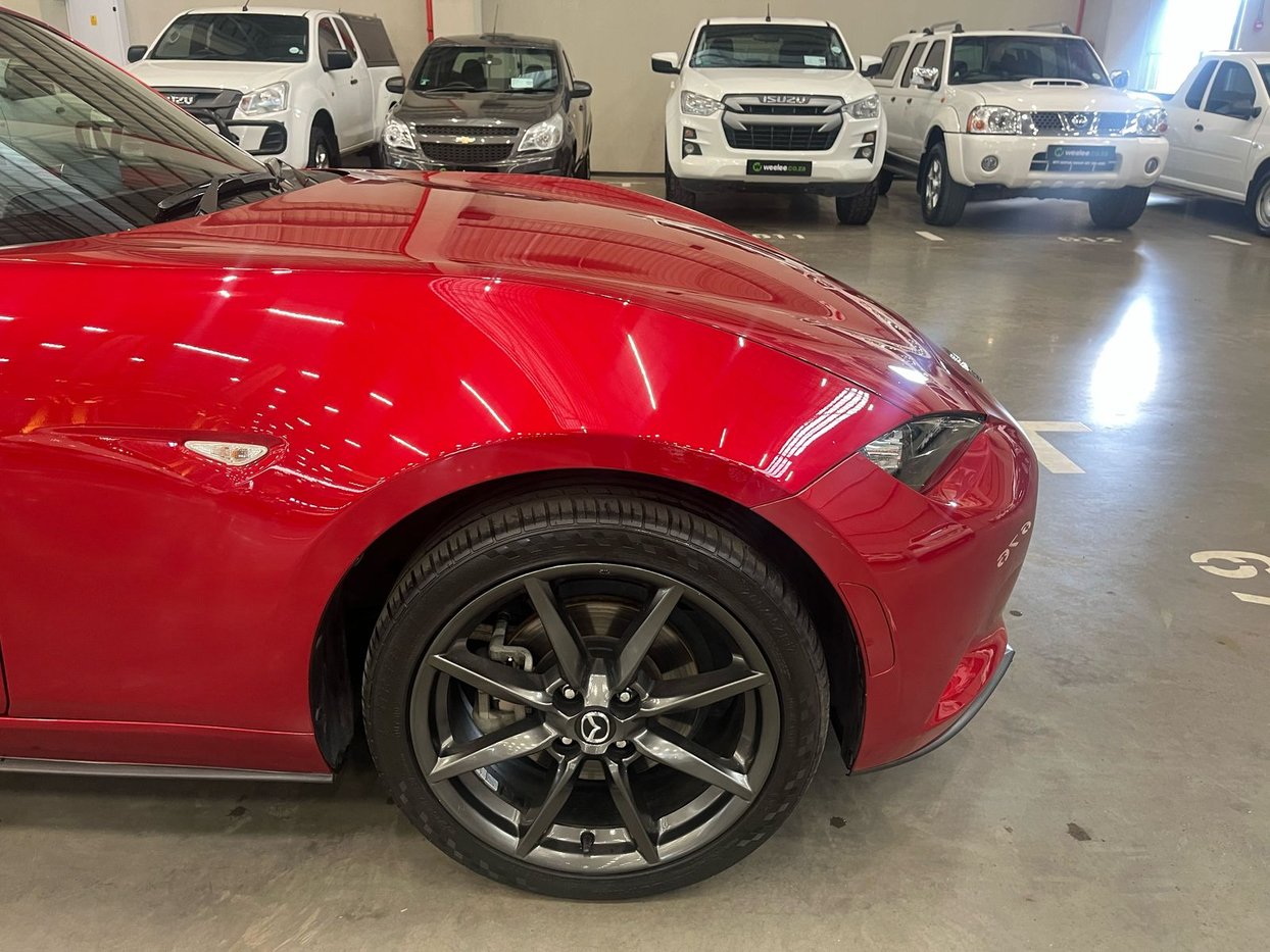 2019 Mazda MX 5 2.0 RF Roadster Coupe Auto Q2FyTGlzdGluZzo0MjM5NTc