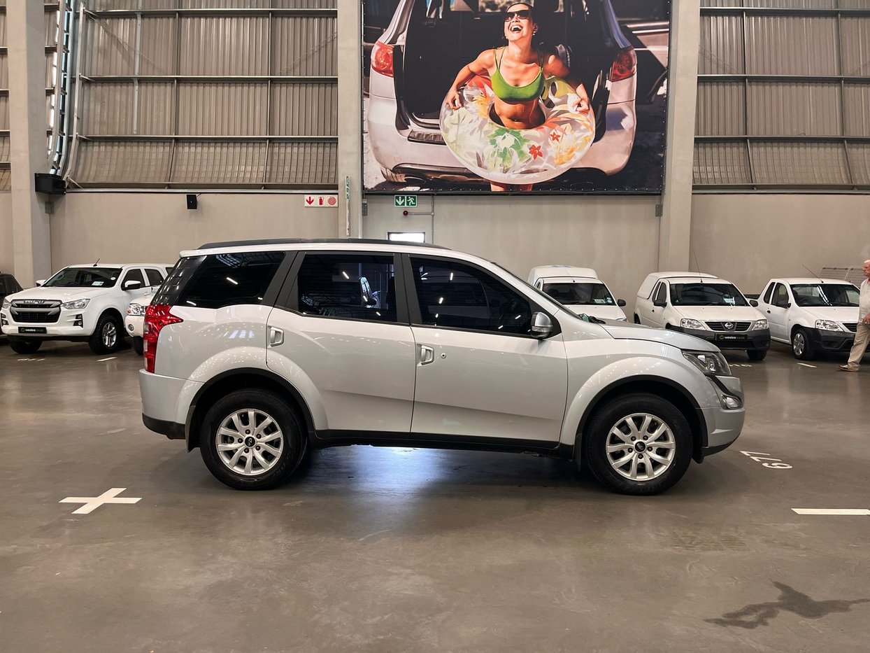 2016 Mahindra XUV 500 2.2d W8 mHawk 7 Seater
