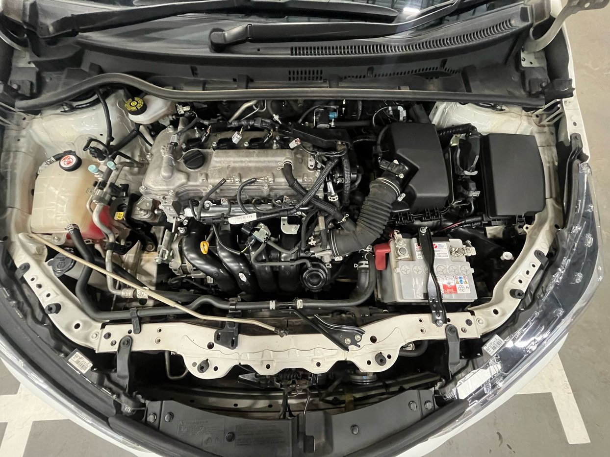 2021 Toyota Corolla 1.8 Quest Q2FyTGlzdGluZzo0MzgyMzI R225900