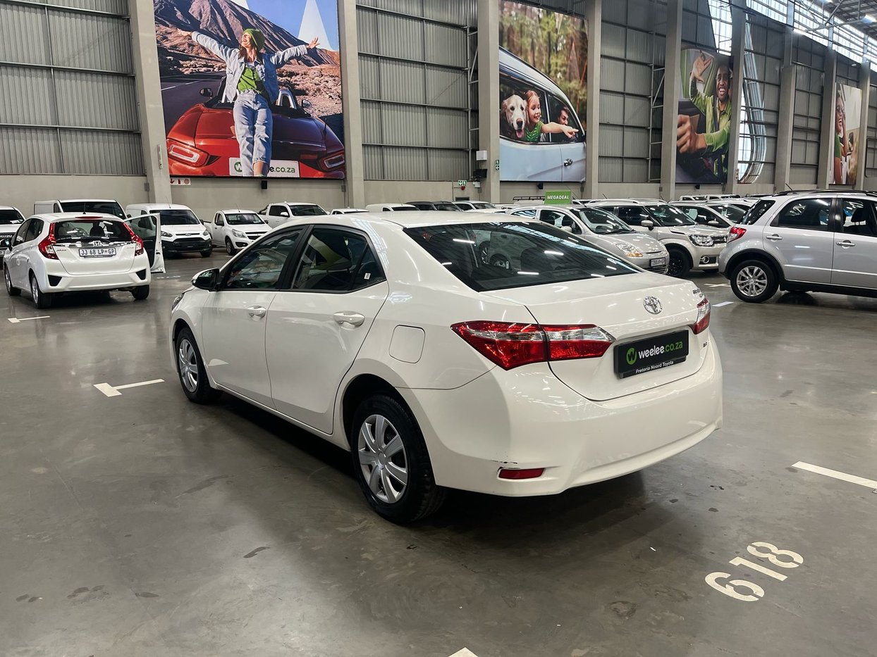 2021 Toyota Corolla 1.8 Quest Q2FyTGlzdGluZzo0MzgyMzI R225900