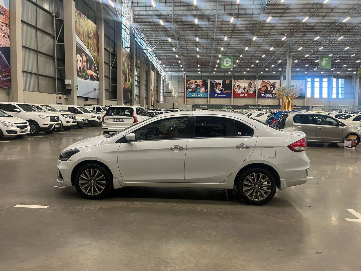 2021 Suzuki Ciaz 1.5 GLX Auto Q2FyTGlzdGluZzo0NDQ3ODg R209900