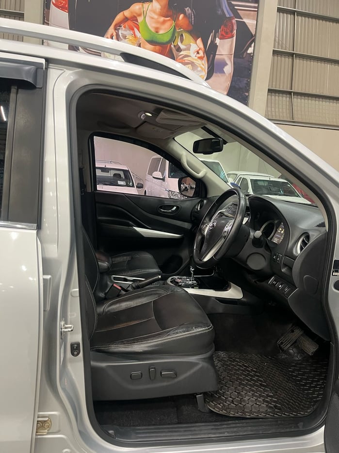 2018 Nissan Navara 2.3D Double Cab LE 4x4 Auto