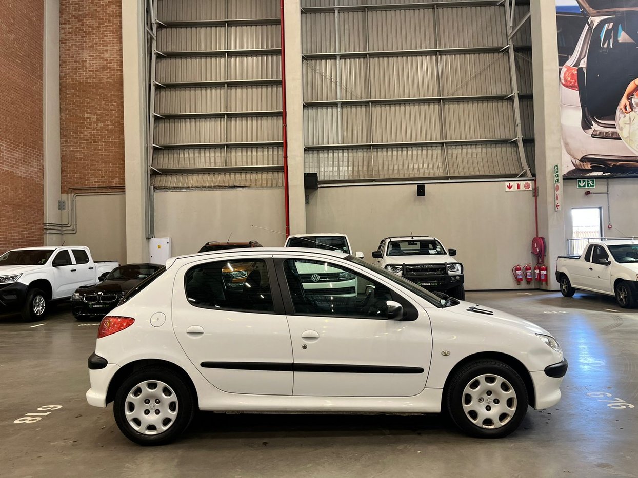 2005 Peugeot 206 1.4 X-Line 16V 55 KW Q2FyTGlzdGluZzo0NjI1MTM