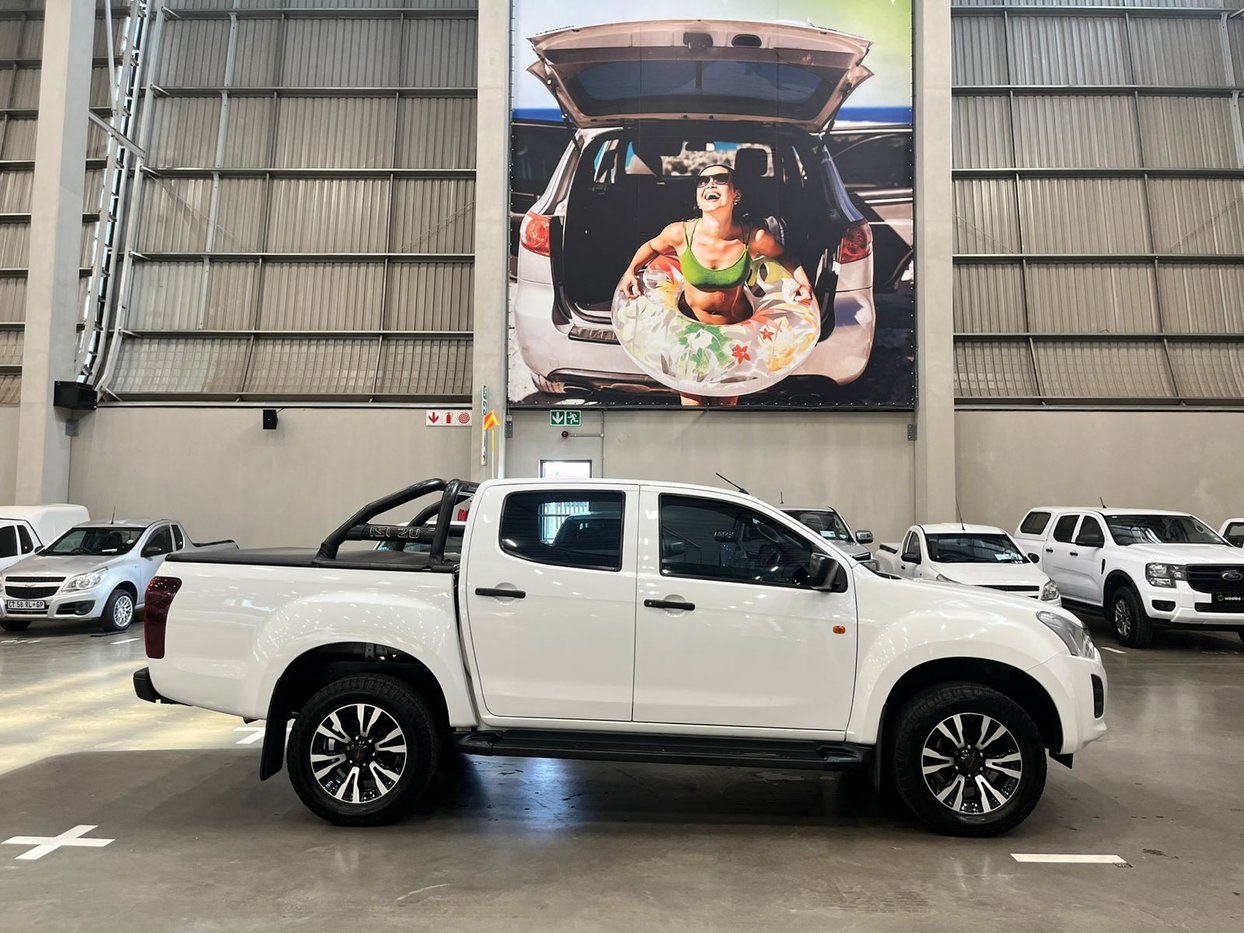 Robby 2箱 2018 Isuzu KB 250 D-TEQ HO X-Rider Double Cab