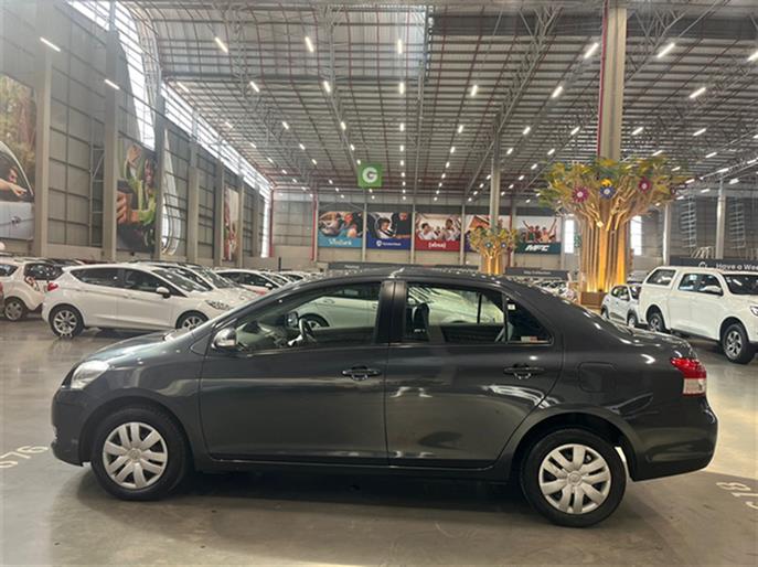 2011 Toyota Yaris Zen3 Sedan Auto Q2FyTGlzdGluZzo0NjYxNTA R109000