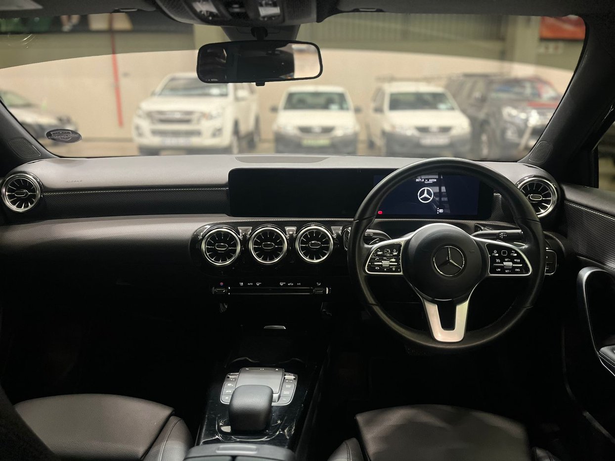 2021 Mercedes Benz A Class A 200 Auto Q2FyTGlzdGluZzo0NzA2NzY R459900 ...