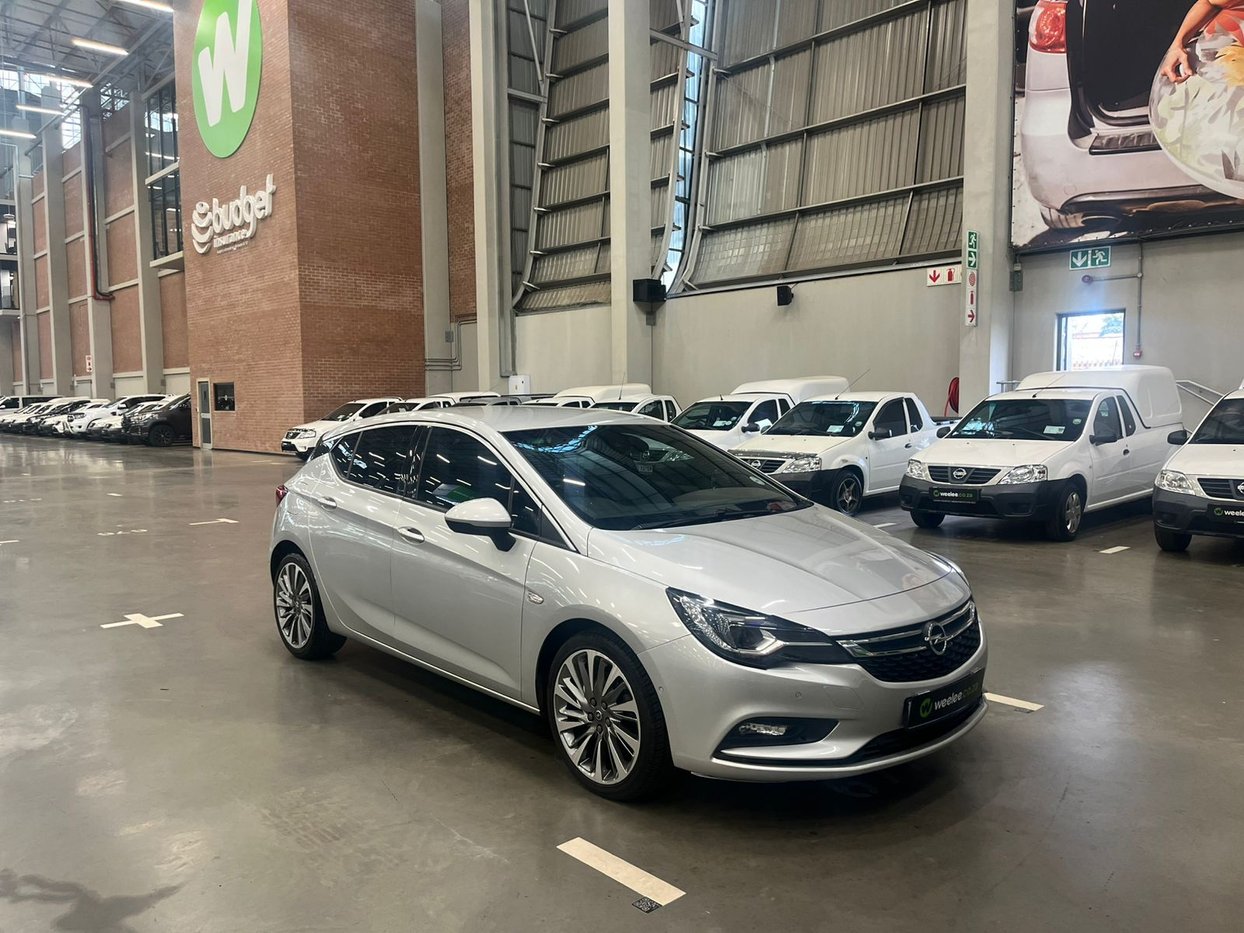 T。。。。ページ　ACTUS 2019 Opel Astra 1.6 T Sport 5 Door Q2FyTGlzdGluZzo0NzU4Njk R263900