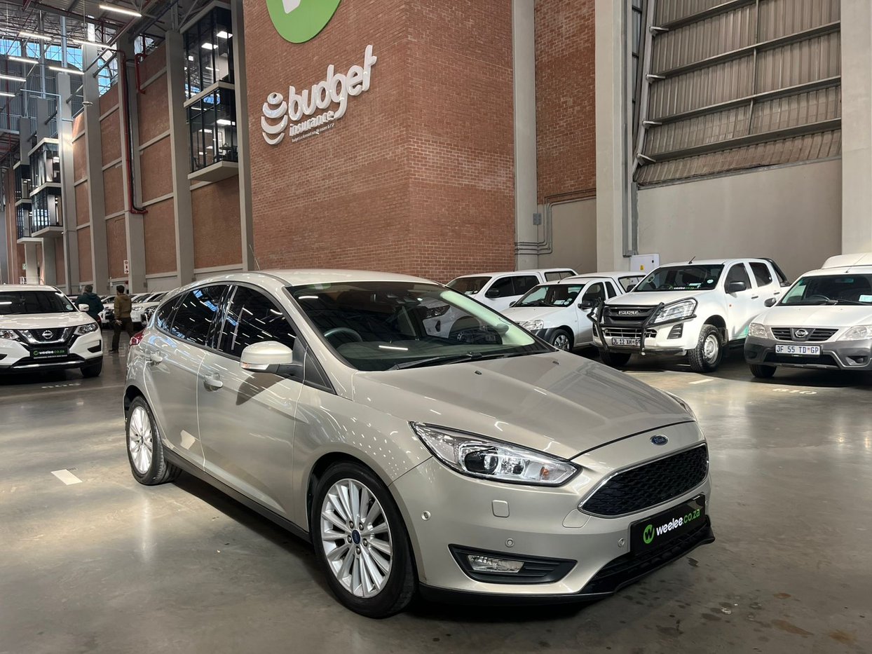 FOCUS MD ステラ 2017 Ford Focus 1.5 EcoBoost Trend Sedan Auto