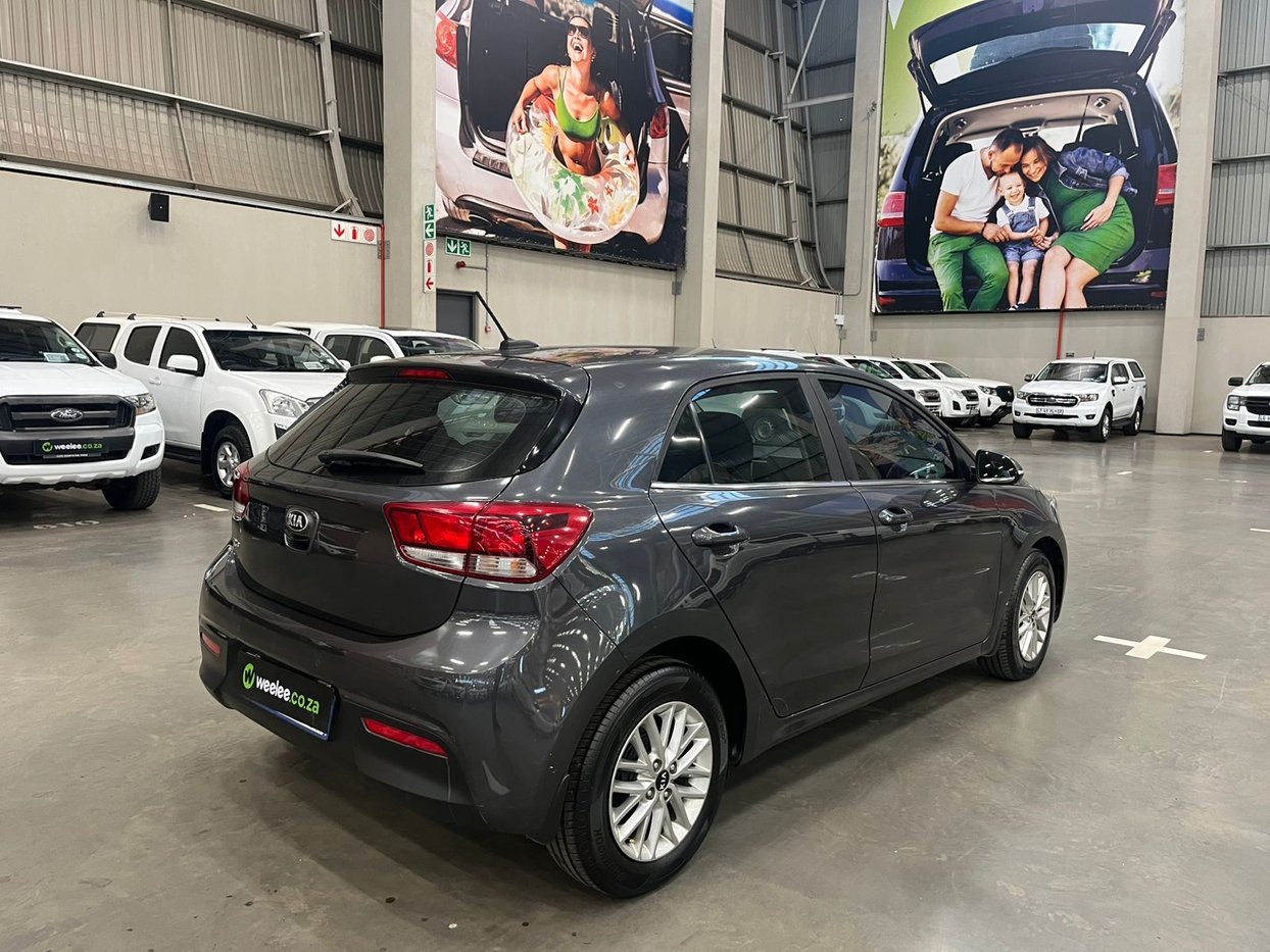 rio様 2023-kia-rio-vi-1.4-lx-5-door-