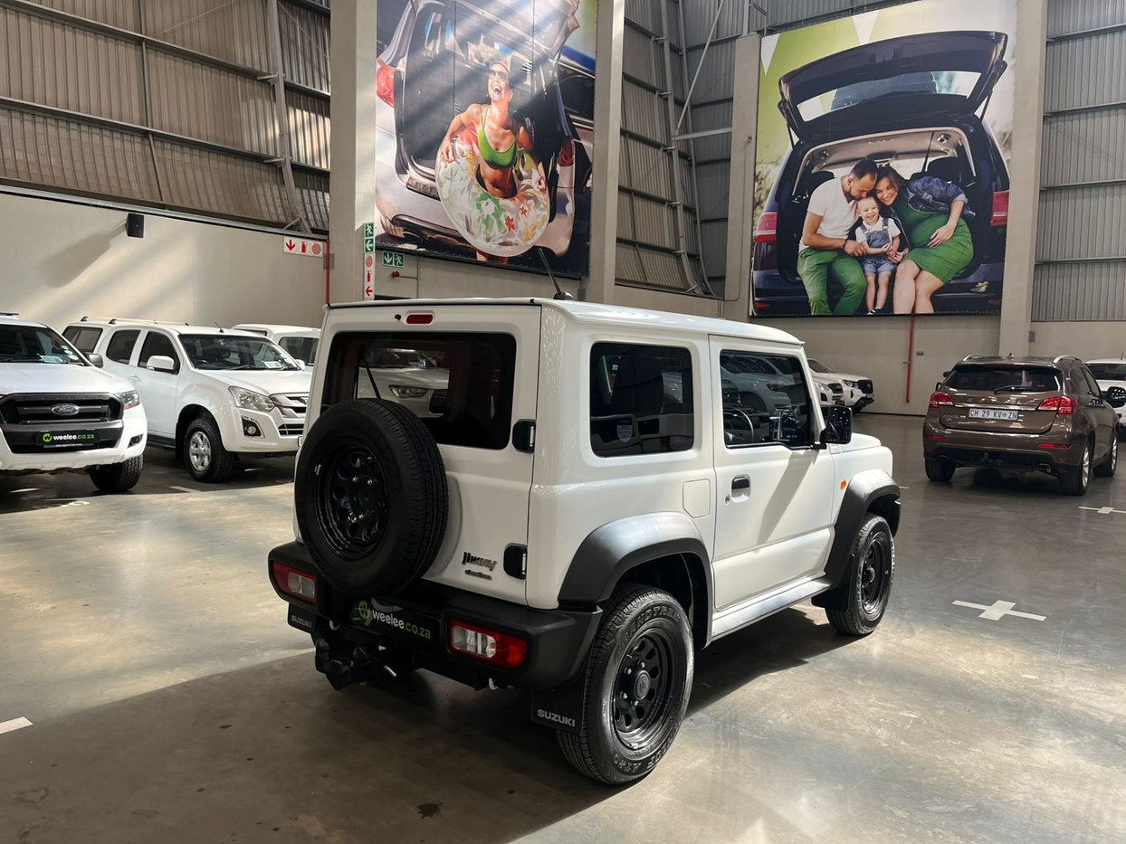 2020 Suzuki Jimny 1.5 GA Q2FyTGlzdGluZzo0OTUxMjI R284900 | Avo Auto