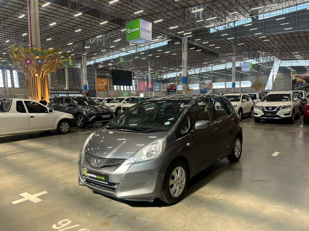 2013 Honda Jazz 1.3 Comfort CVT Q2FyTGlzdGluZzo0OTY3NjA R99900