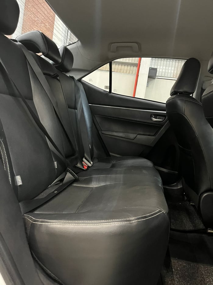 2017 Toyota Corolla 1.3 Prestige Q2FyTGlzdGluZzo1MDQ0MTM R182900