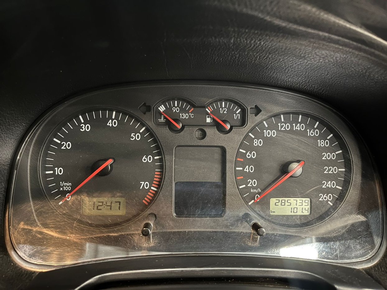 2004 Volkswagen VW Golf GTI T Exec Q2FyTGlzdGluZzozMzg3Mzg