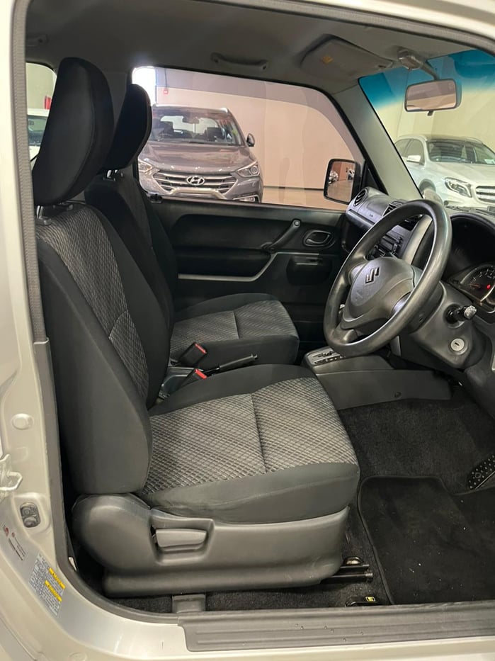 2015 Suzuki Jimny 1.3 Auto Q2FyTGlzdGluZzozNTQ1NDM R198500 | Avo Auto