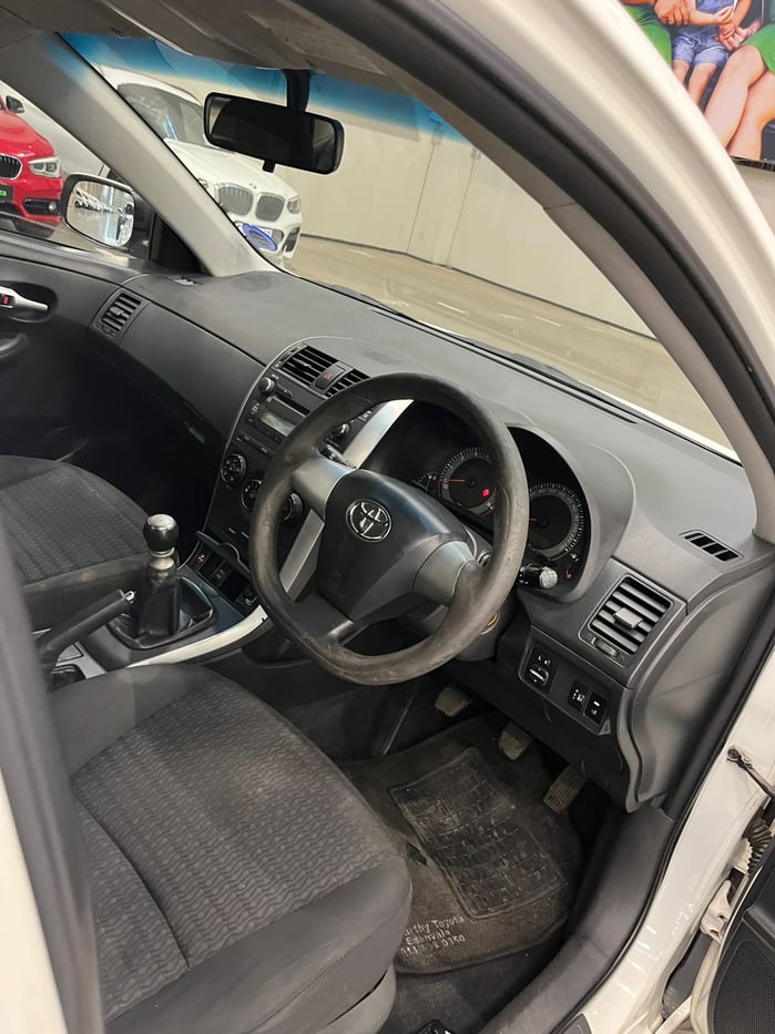 2013 Toyota Corolla 1.6 Professional Q2FyTGlzdGluZzozNjM4Mzc