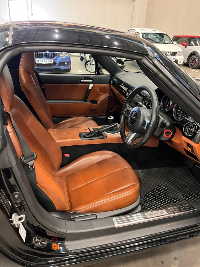2007 Mazda MX 5 2.0 Roadster Coupe Q2FyTGlzdGluZzozNzgxOTI R144900