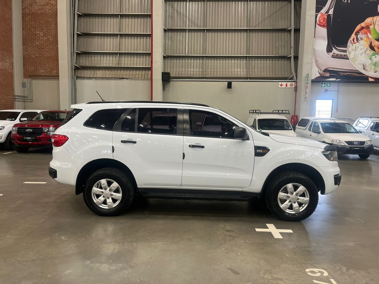 2019 Ford Everest 2.2 XLS Auto Q2FyTGlzdGluZzozOTIyNzY R299900