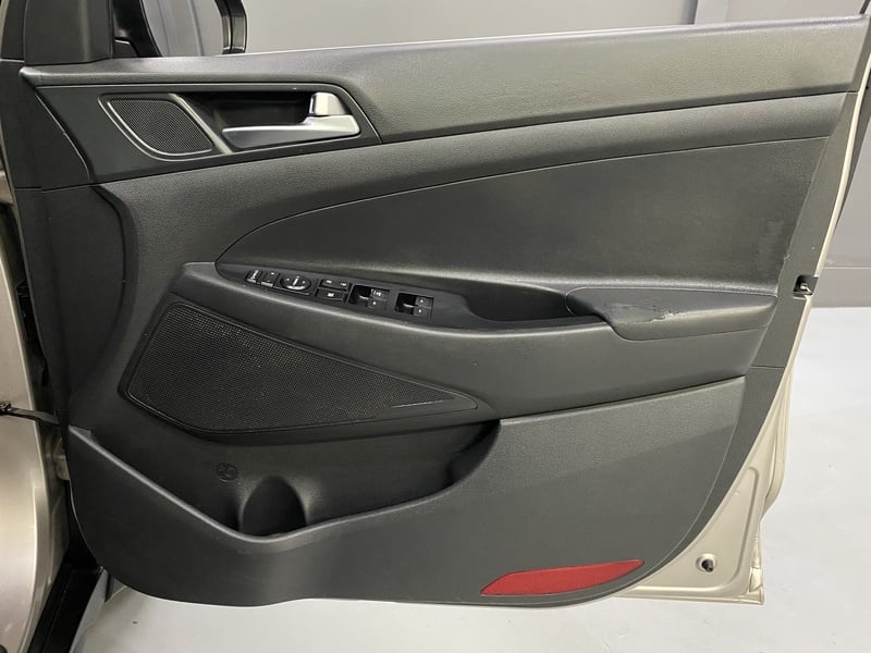2016 Hyundai Tucson 1.6 TGDi Executive Q2FyTGlzdGluZzozNjE3Mjk