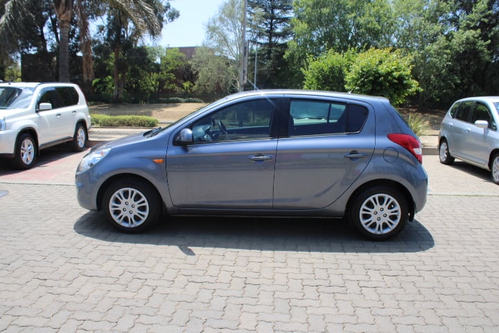 2011 Hyundai i20 1.6 Q2FyTGlzdGluZzozNTIxODE R109900 | Avo Auto