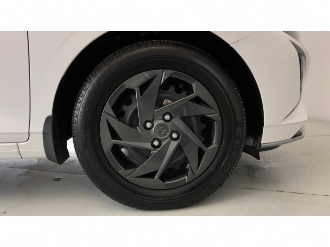 2025 Hyundai i20 1.2 Premium Q2FyTGlzdGluZzo0ODYxNTM R299990 | Avo