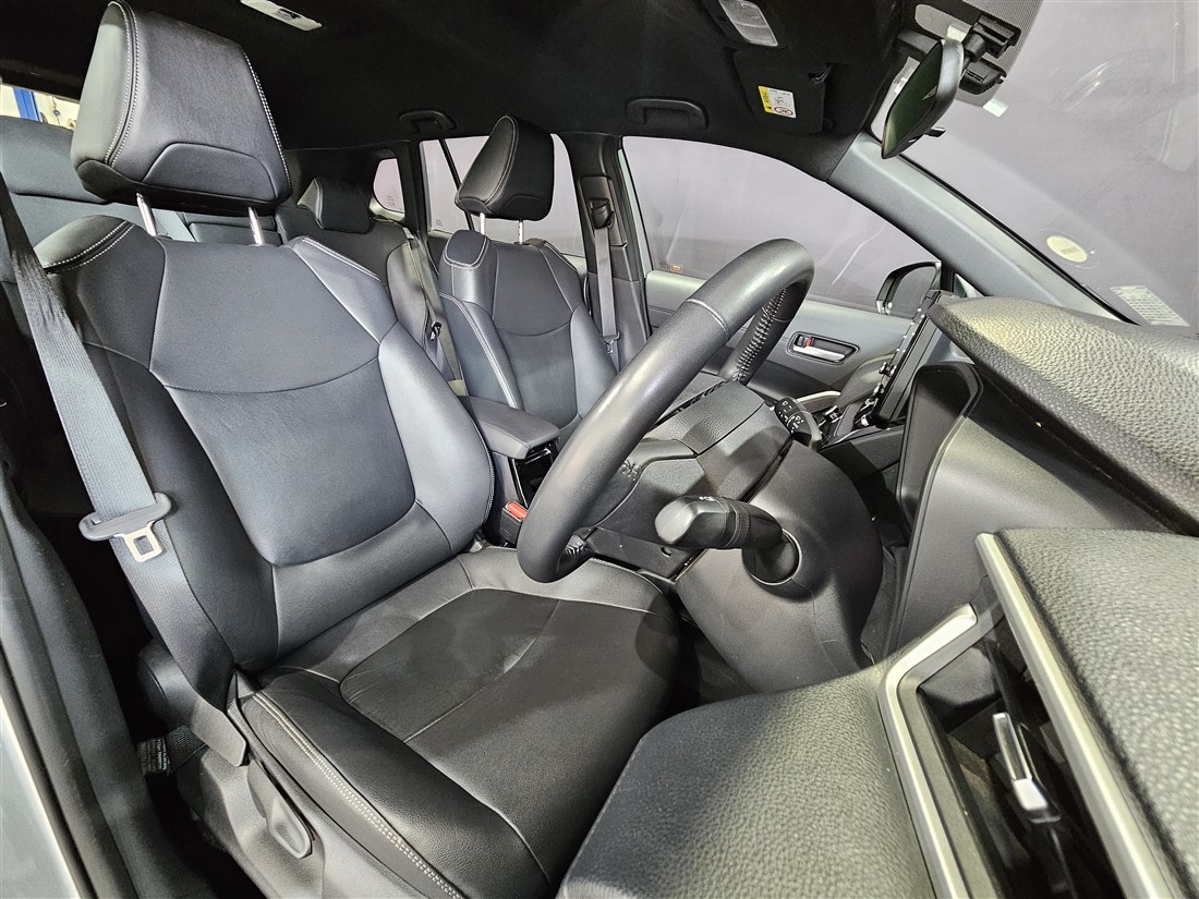 2023 Toyota Corolla Cross 1.8 XS Q2FyTGlzdGluZzozNjEwODM R369900