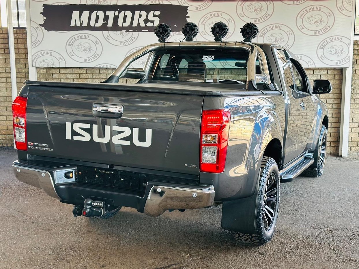 2015 Isuzu KB 300 D-TEQ LX 130 kW Extended Cab Auto