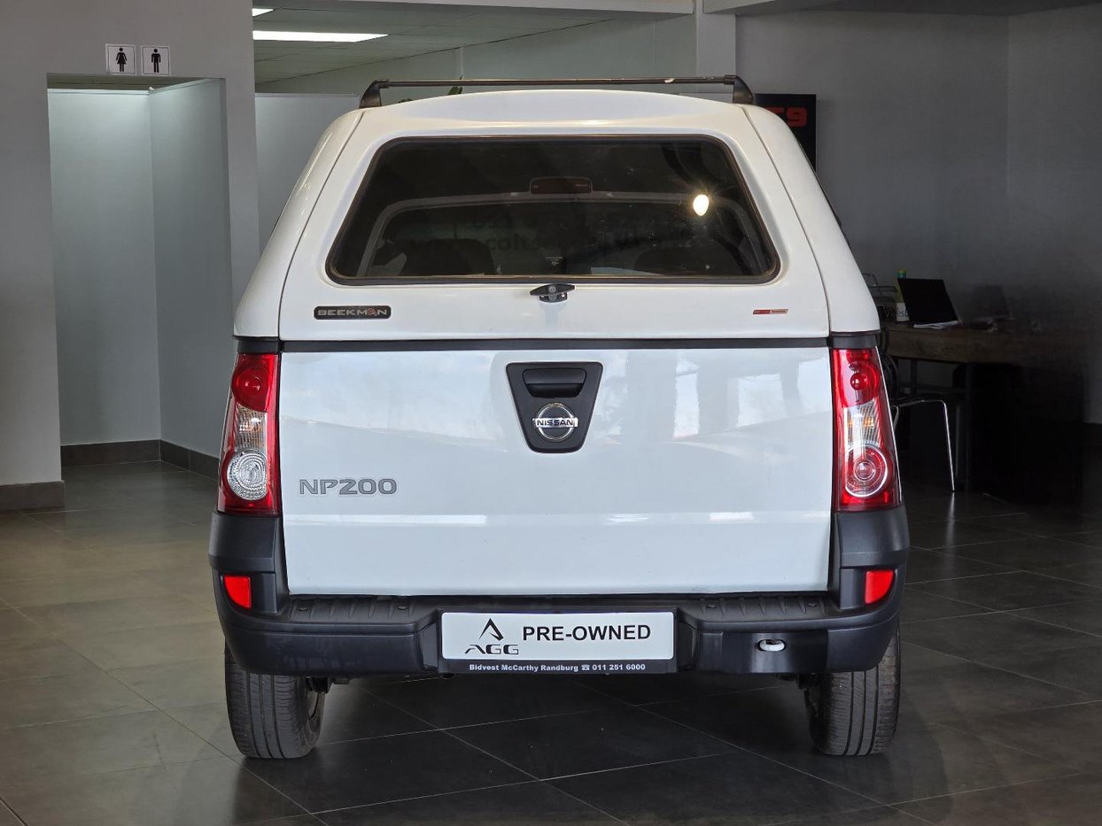 Np200 Rear Window 2024 Nissan NP 200 NP200 1.6 8V Q2FyTGlzdGluZzo1MDM4NTE R229900 | Avo Auto