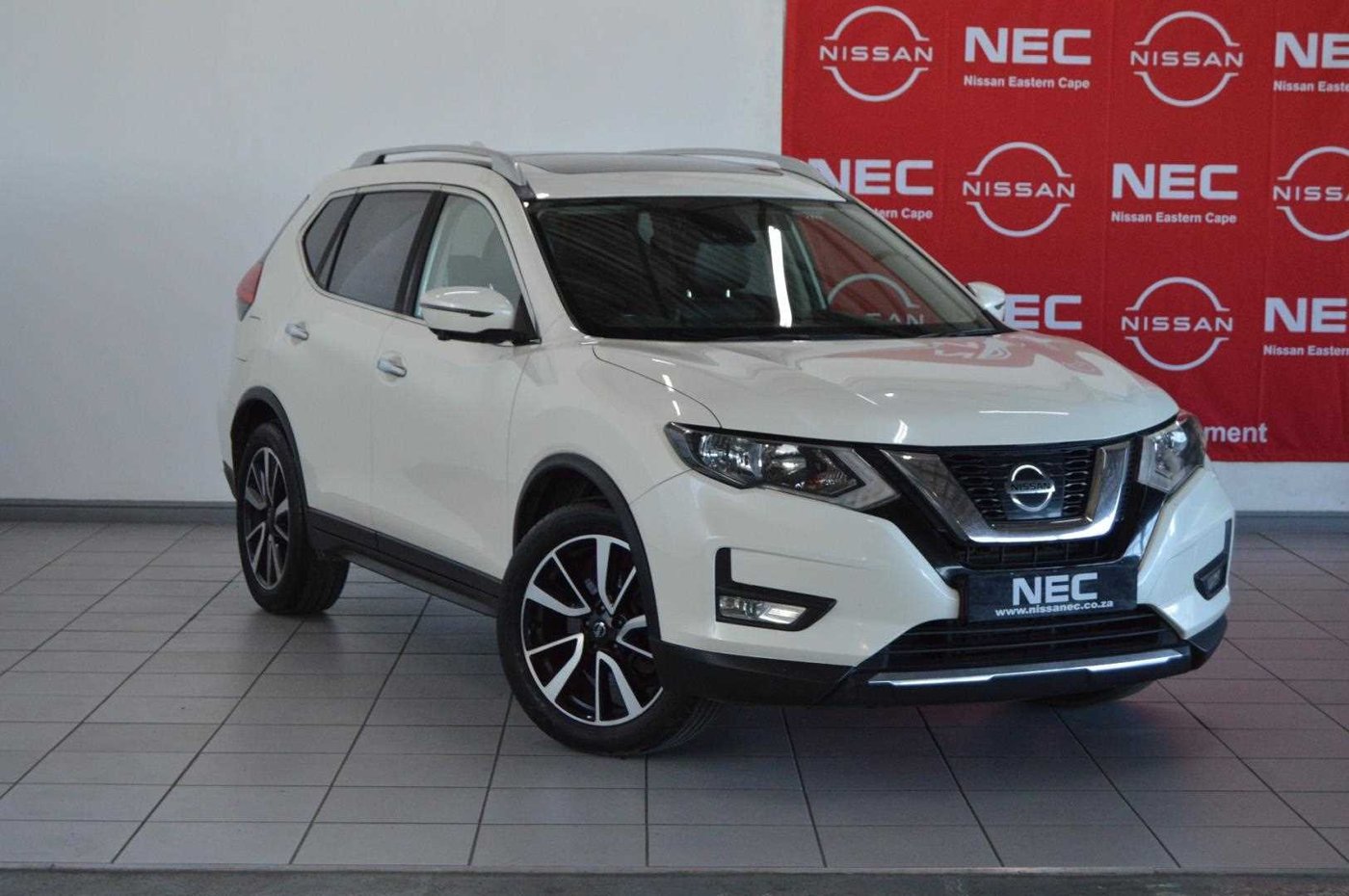 2017 Nissan X-Trail VII 2.5 Tekna 4x4 CVT 7 Seater