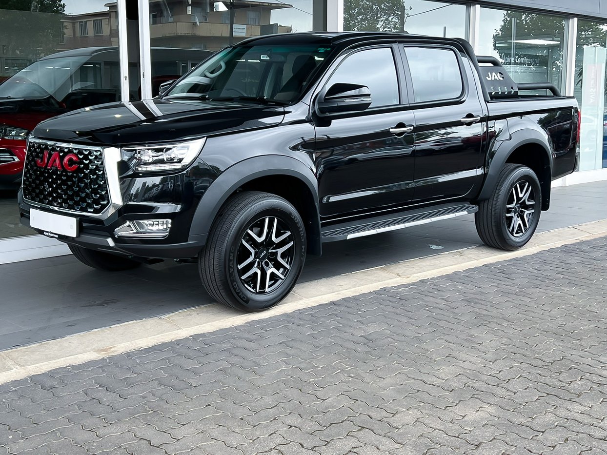 2025 JAC T8 2.0CTi Super Lux Double Cab Q2FyTGlzdGluZzo0MTIxNDc