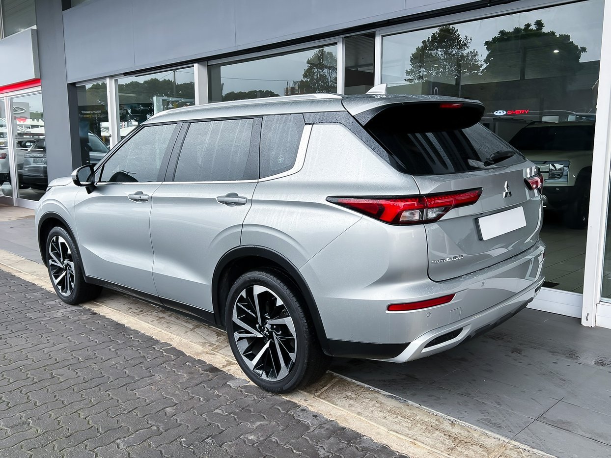 2024 Mitsubishi Outlander 2.5 Aspire CVT Q2FyTGlzdGluZzo0NDM1OTQ