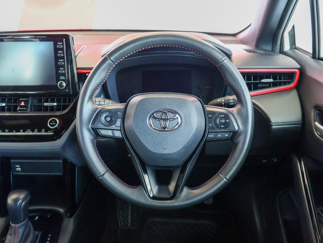 2023 Toyota Corolla Cross 1.8 GR-S Q2FyTGlzdGluZzo0MTEwMTA R439990
