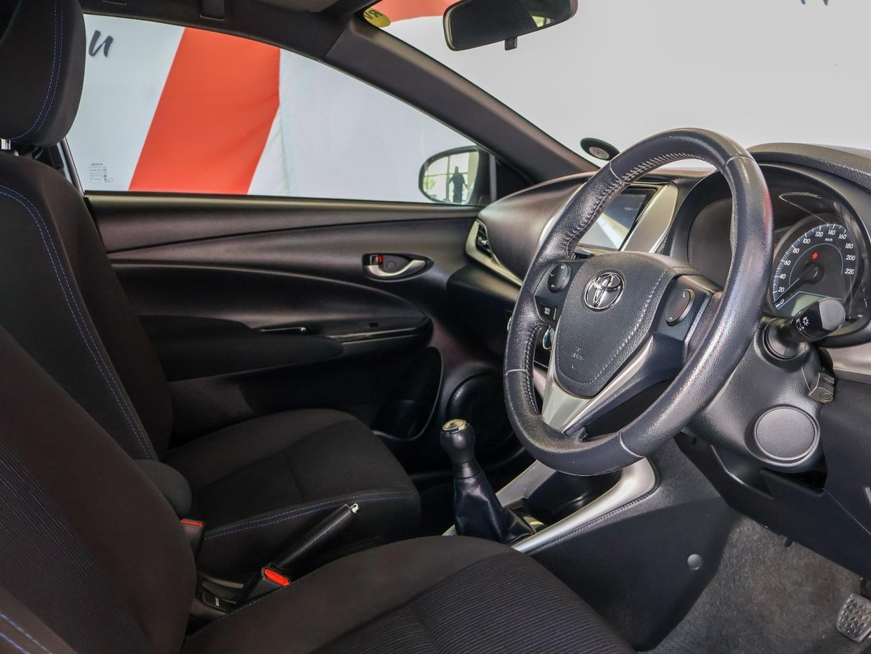 2019 Toyota Yaris 1.5 XS 5 Door Q2FyTGlzdGluZzo0MjY4Mjc R199990