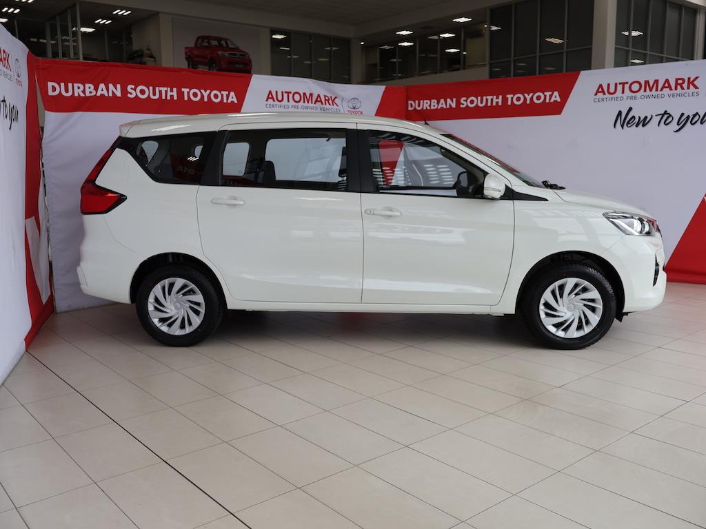 2024 Toyota Rumion 1.5 SX Q2FyTGlzdGluZzo1MDM3NTA R339990 | Avo Auto