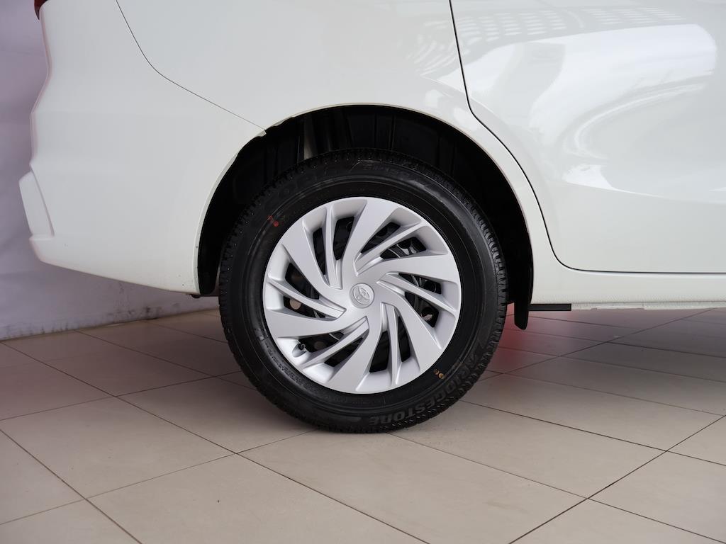 2024 Toyota Rumion 1.5 SX Q2FyTGlzdGluZzo1MDM3NTA R339990 | Avo Auto