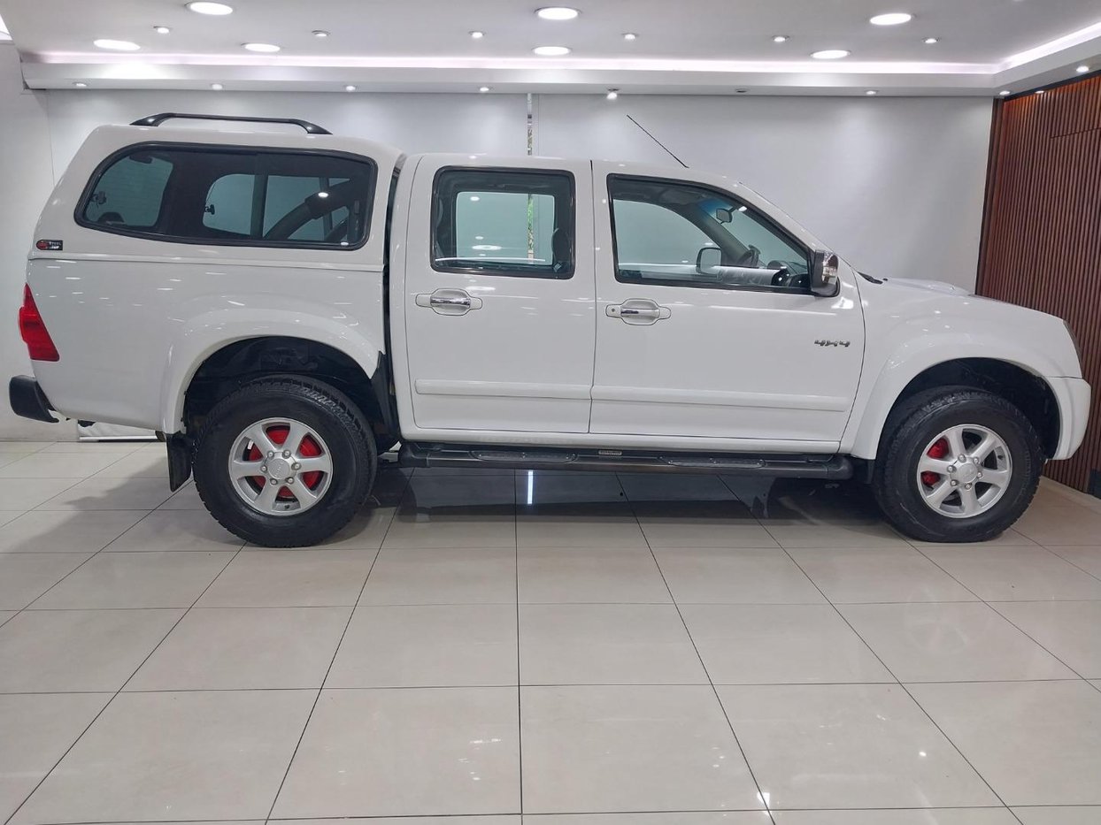 T-100050×300 ♯150 ＋50×500 ♯150 2010 Isuzu KB 300 D-TEQ LX 120 kW Double Cab 4x4