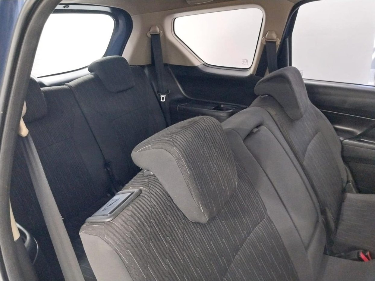 2023 Toyota Rumion 1.5 SX Q2FyTGlzdGluZzozMjMxMDE R289880 | Avo Auto