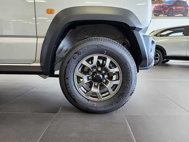 2024 Suzuki Jimny 1.5 GL 5 Doors Q2FyTGlzdGluZzozMjM3OTc R389800