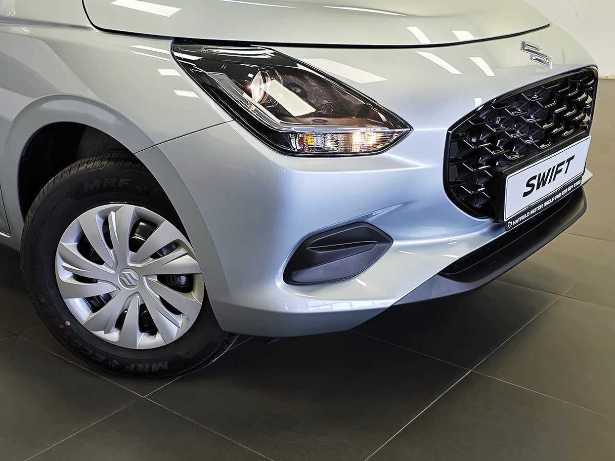 2025 Suzuki Swift 1.2 GL Q2FyTGlzdGluZzozOTAxNjI R219900 | Avo Auto