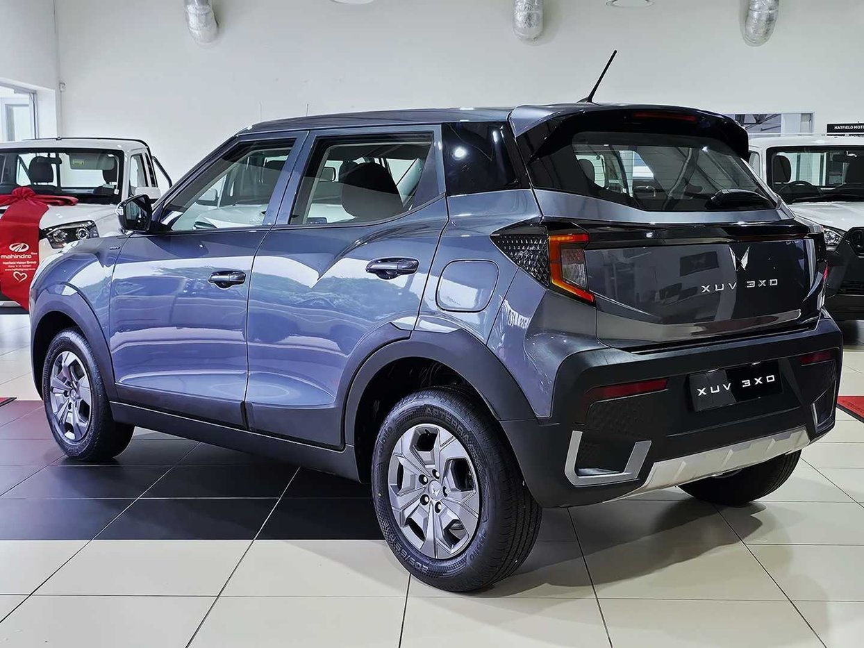 2025 Mahindra XUV 3XO 1.2T MX2 Q2FyTGlzdGluZzo0NDQwNjU R254999 | Avo Auto